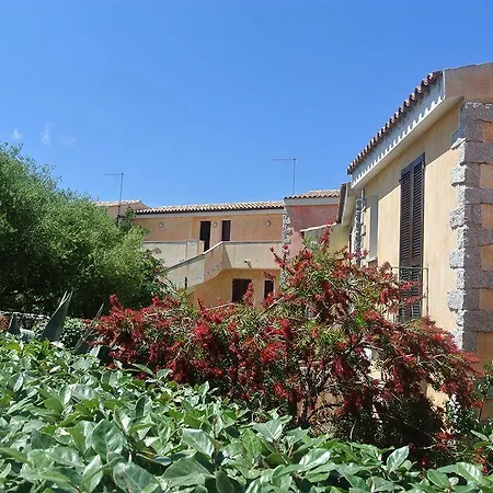 Costa Del Turchese Отель Бадеси