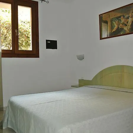 Costa Del Turchese Hotel *