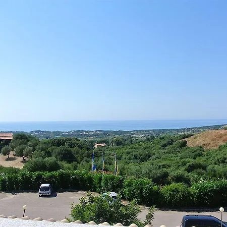 Costa Del Turchese Отель Бадеси