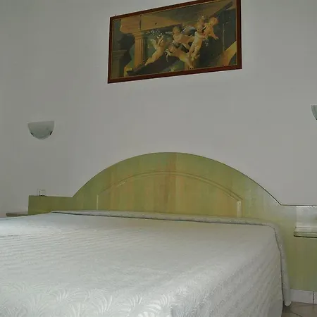 Costa Del Turchese Hotel *