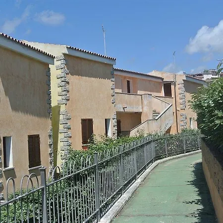 Отель Costa Del Turchese Бадеси